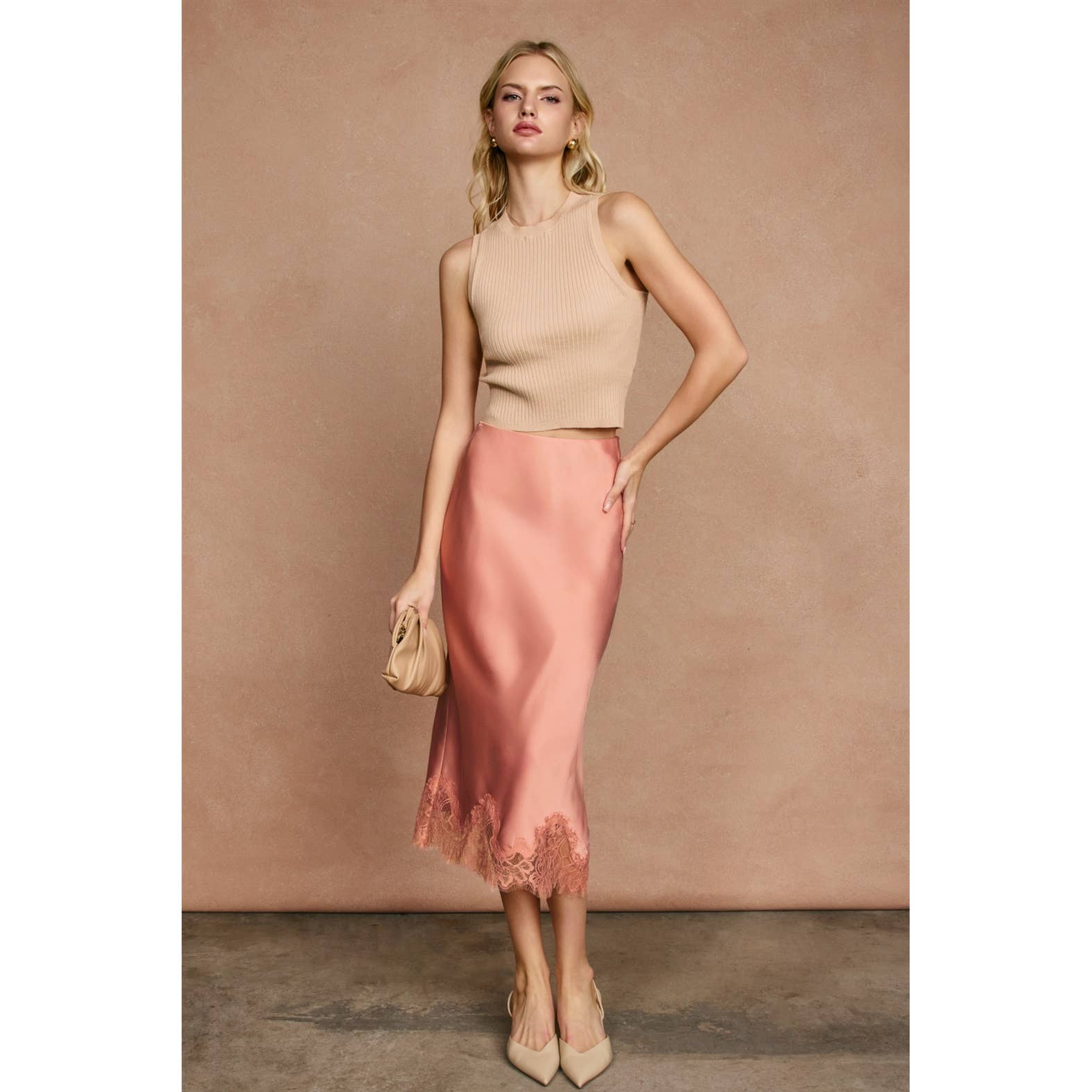 Dress Forum - Venta al por mayor Falda - Mujer - Falda lápiz de satén opaco con dobladillo de encaje (1)32