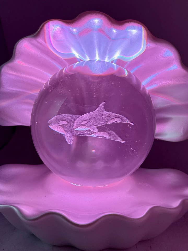 Light Changing Seashell Etched Glass Lamp-Orca for wholesale by 29 Tonight
