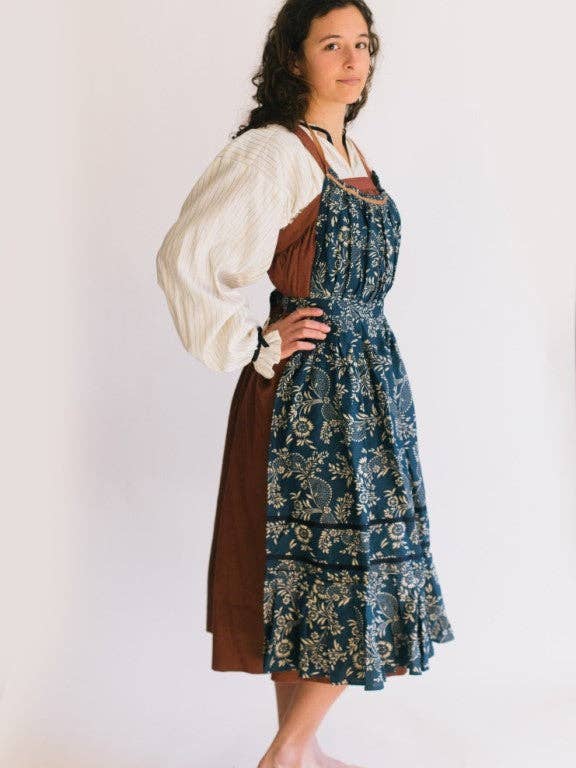 128 Russian Settlers' Dress - Sewing Pattern for wholesale by Folkwear