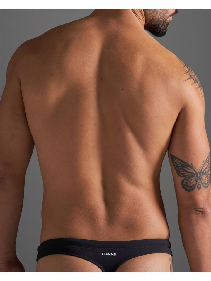 TEAMM8 - Wholesale Zwembroek - Heren - TEAMM8 Standaard Zwemstring - Zwart1