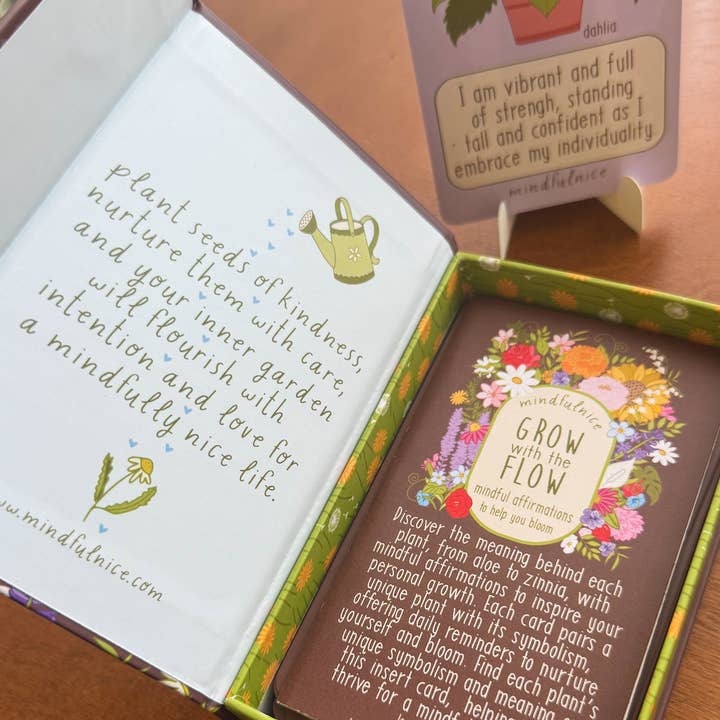 Mindfulnice - Wholesale Tarot cards - Grow With The Flow Affirmation Cards to help you bloom4