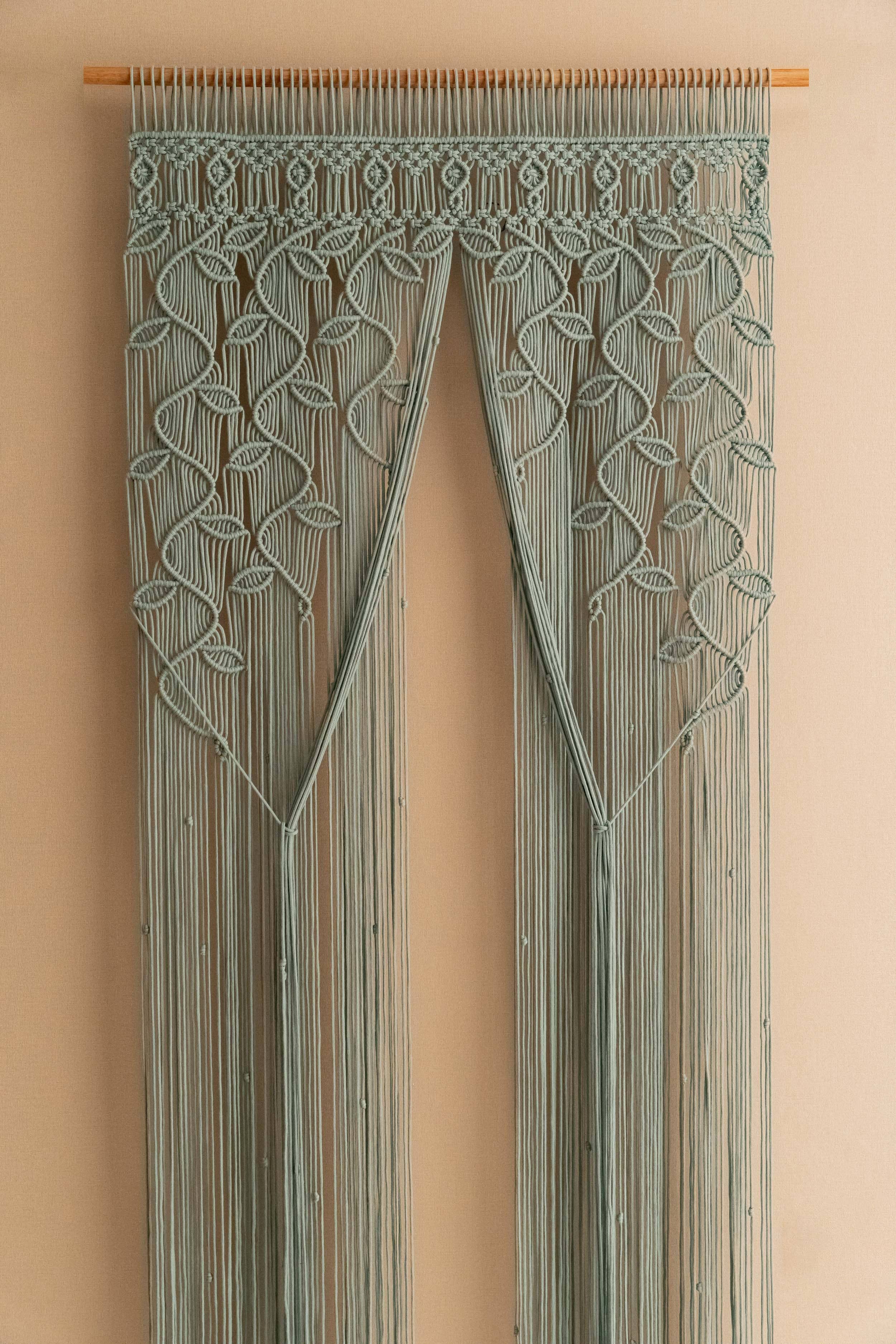 HeartCrafted – wholesale Curtain – Macrame Leaves Curtain C017