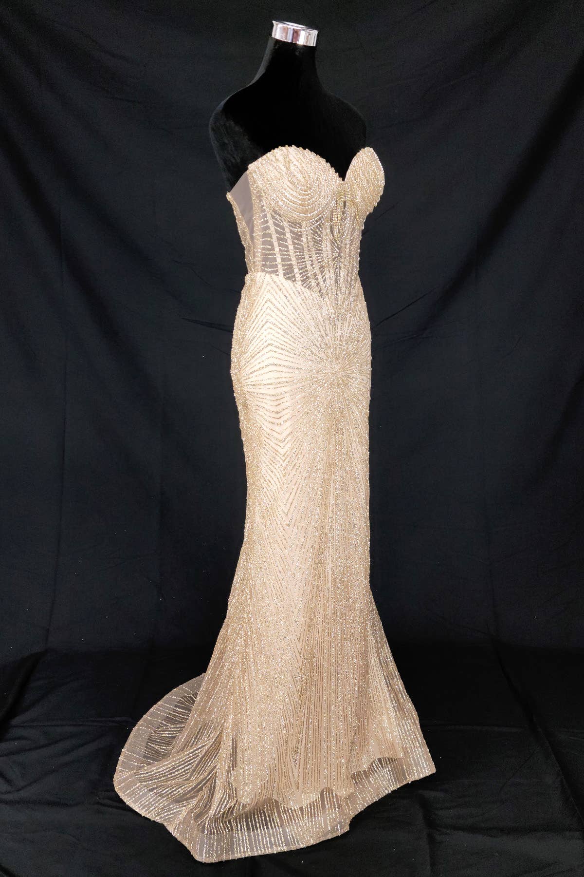 Chicas - Wholesale Gown - Women's - Long sparkling mermaid dress with hanging jewels CF00143