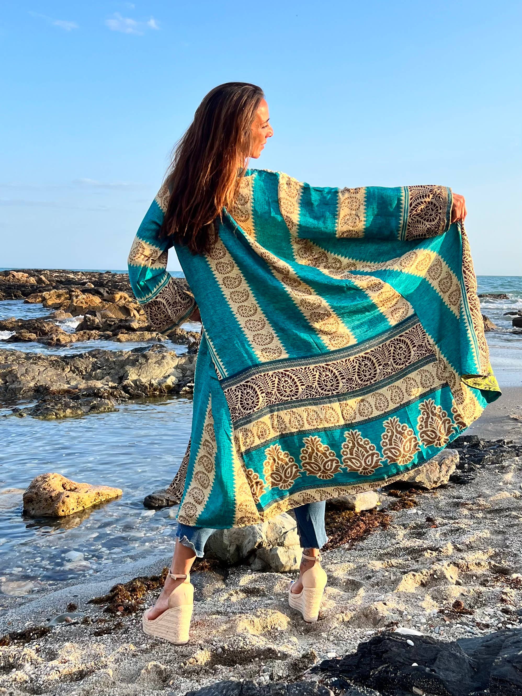 Kinomy - Wholesale Kimono - Women's - Varied reversible long kimonos (118 cm) Pack 20, boho.7