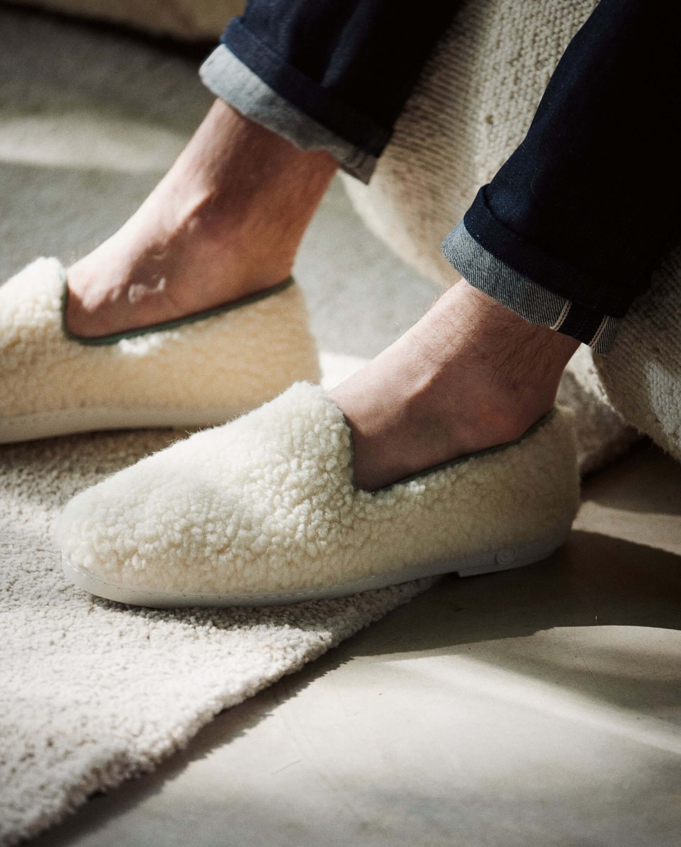 Angarde - Wholesale Slippers - Men's - Men's slipper in looped wool, sage white2