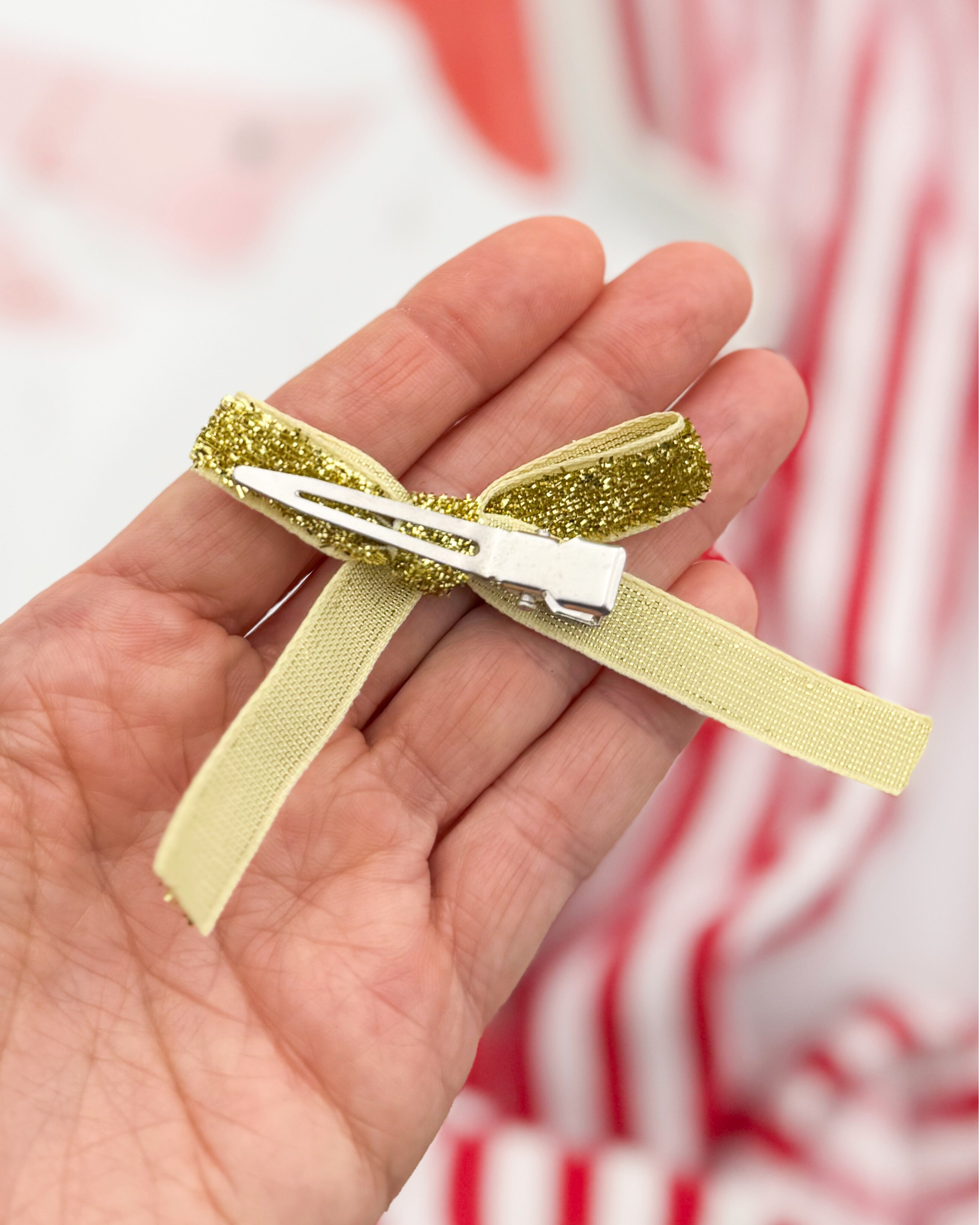 Bend & Snap - Wholesale Bow - Gift Wrapping - Red with Gold Shimmer Ribbon Bow1