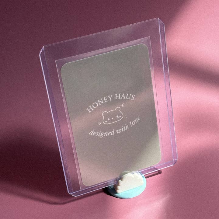 Porta Polaroid / Toploader Cloud Charm para venta al por mayor de Honey Haus