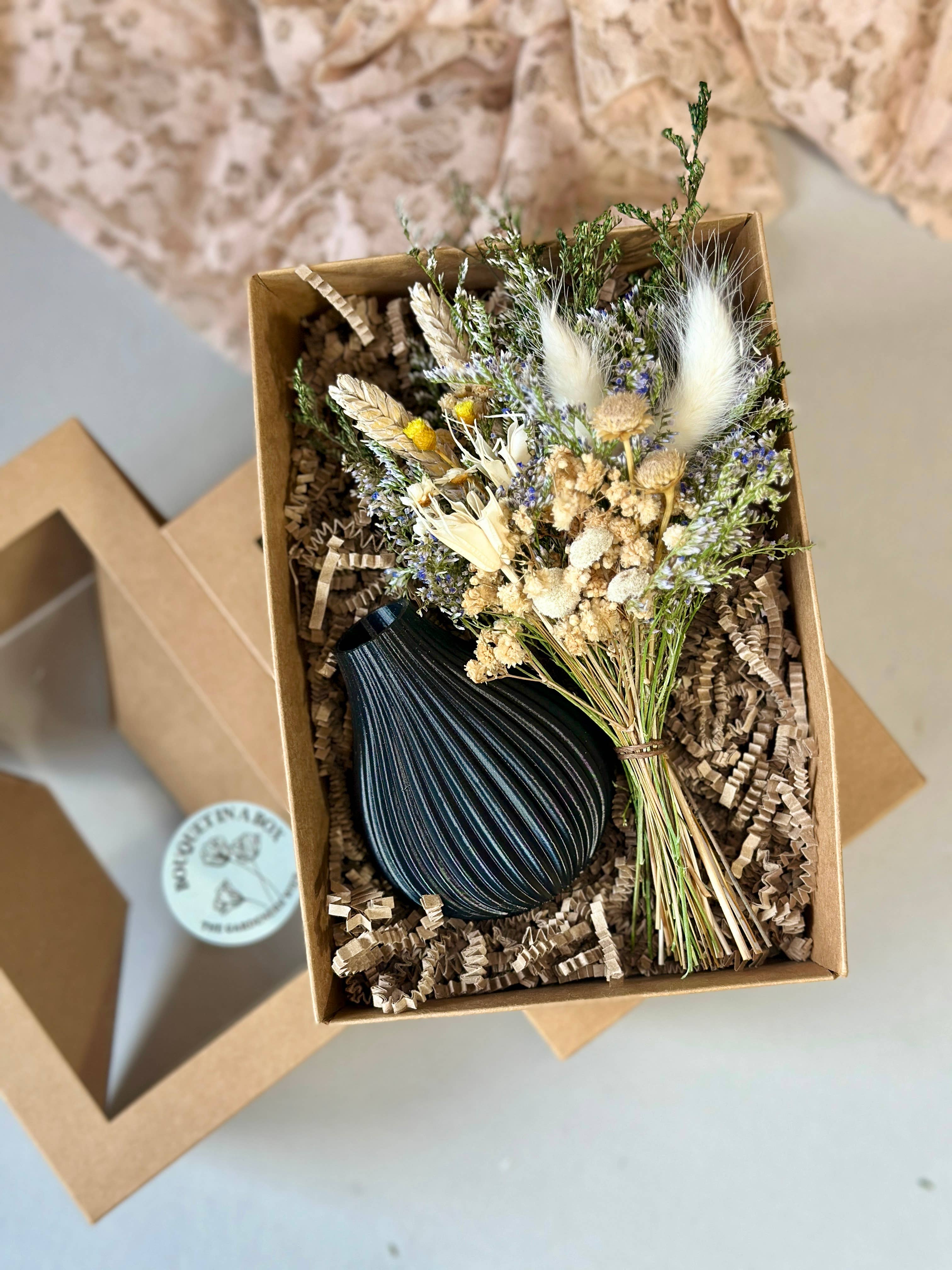 The Gardeners Wife - Wholesale Vase -  Bouquet in a Box — Dried Floral Bouquet + Vase Gift Set 4