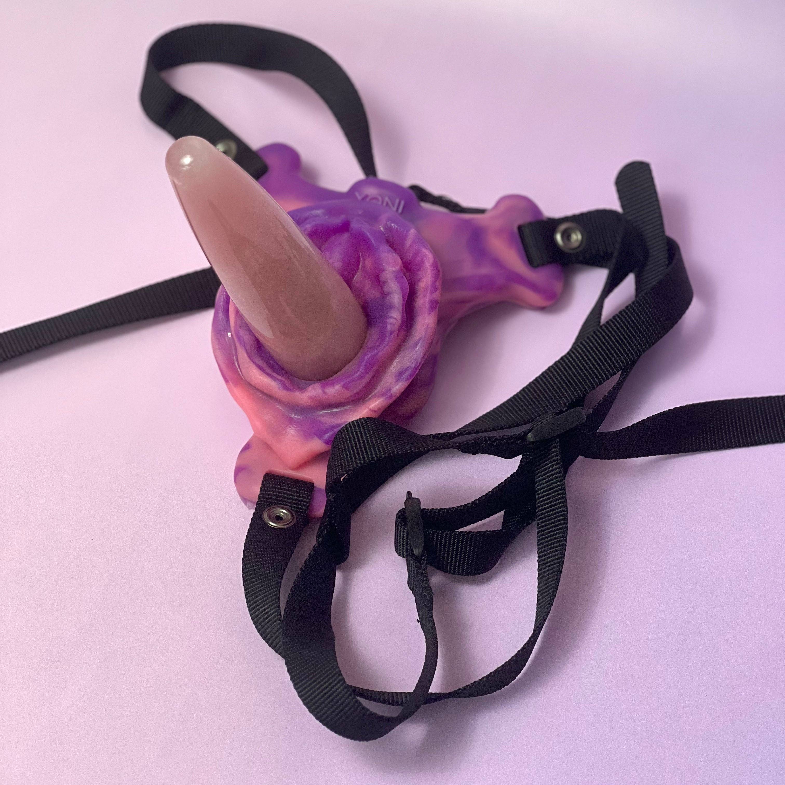 Yoni Pleasure Palace - Wholesale Sex toy - The Ryda - Vulva Silicone Grinder and Pleasure Wand Holder6