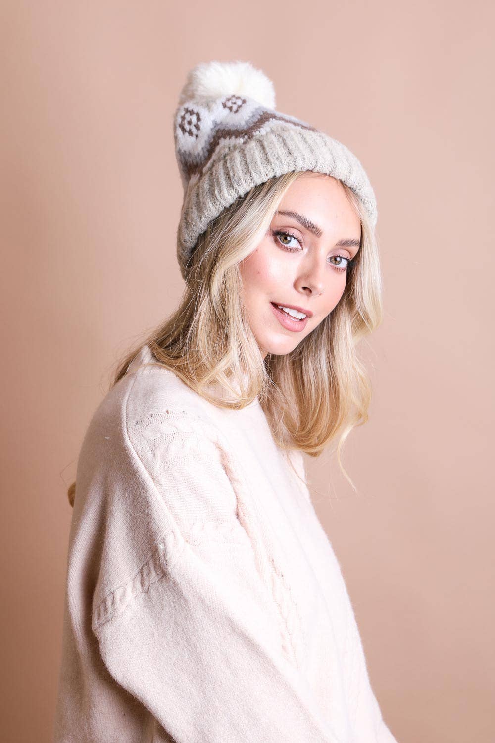 Leto Accessories - Wholesale Beanie - Dames - Klassieke winter pommuts met Shaggy voering9