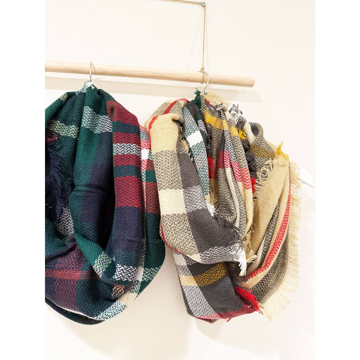 MÉLANGER LA COULEUR Écharpes Infinity à motif écossais en vente sur Faire4