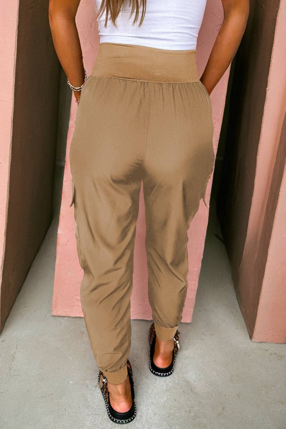 FASHION BLVD - Wholesale Lounge Sweatpants/Joggers - Women's - FB High Waist Pocketed Cargo Jogger Pants13