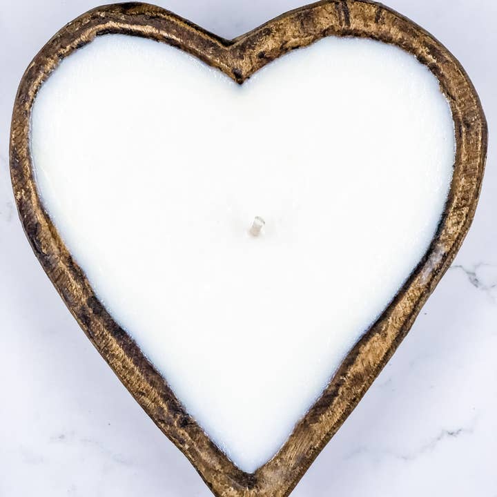 Petit bol à pâte en forme de cœur pour la vente par 83 Main Candle Company