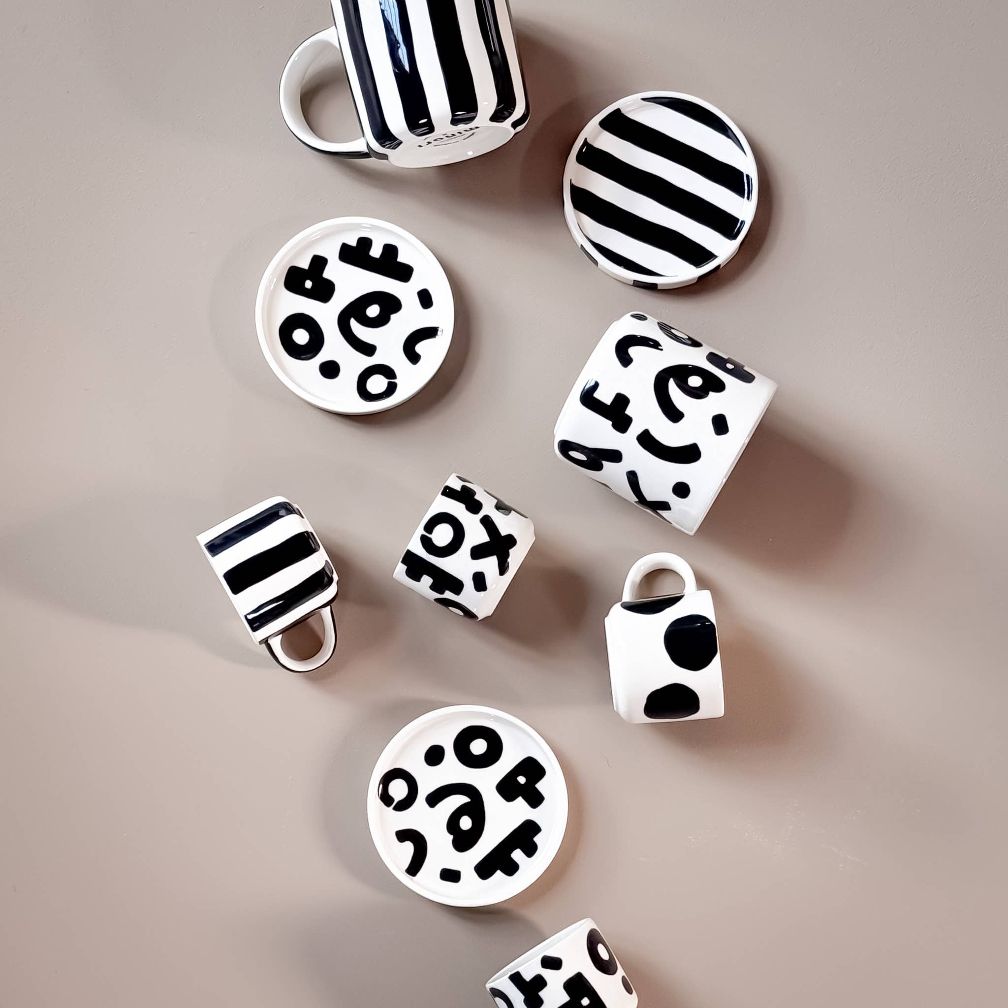 Magazin Minori – wholesale Kaffe-/Tékopp – Espresso Stripes - vulkan svart (2-delars set - 4 delar)4