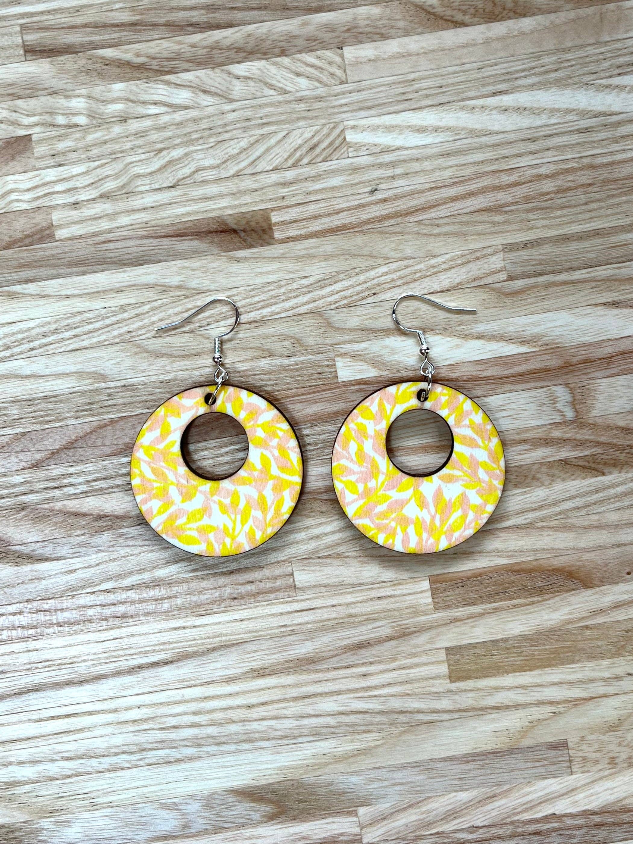 Beth Lewis Art – wholesale Dangle earrings – New Colourful Wooden Earrings12