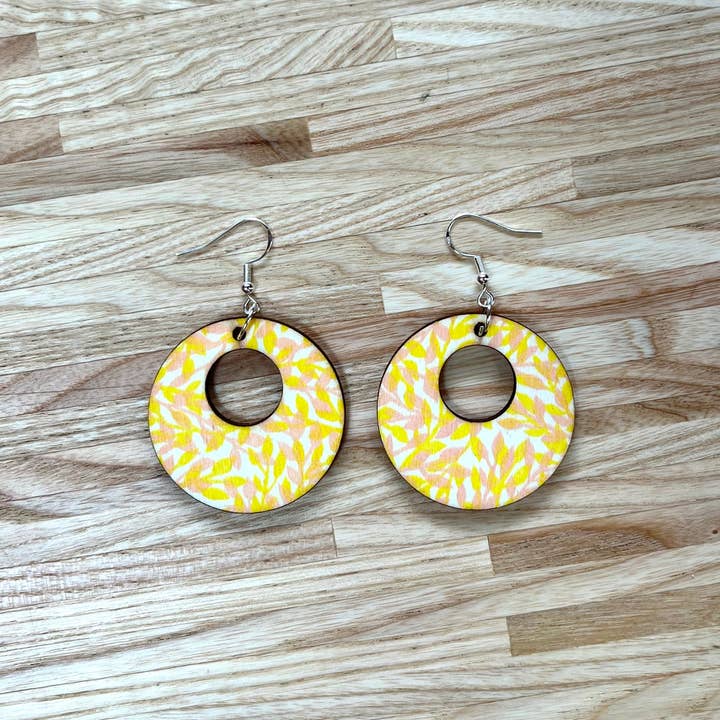 Beth Lewis Art – wholesale Dangle earrings – New Colourful Wooden Earrings12