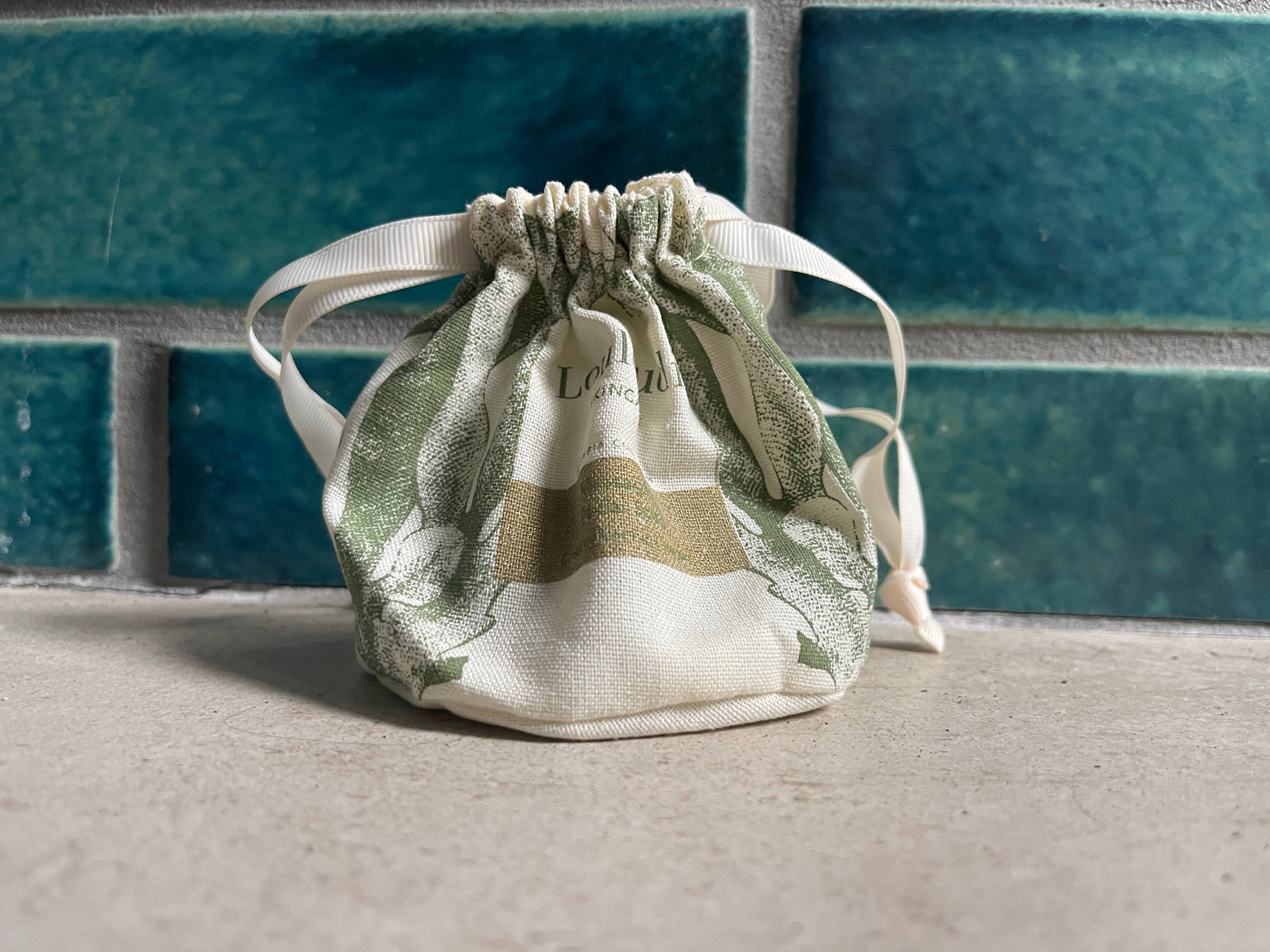 Louloudi Skincare - Vente Nettoyants pour le visage - Barre de massage pour le visage : Savon pour peaux sensibles9