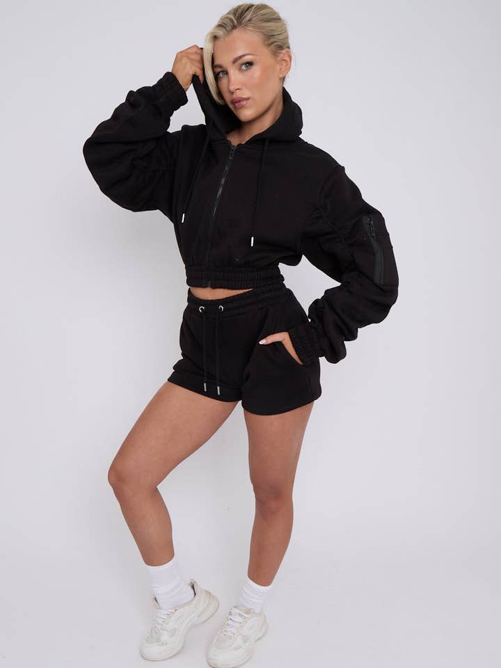 Stylewise Direct – wholesale Lounge set – Women's – Cropped Zip Up Ruched Sleeve Hoodie & Shorts Fleece Co-ord1