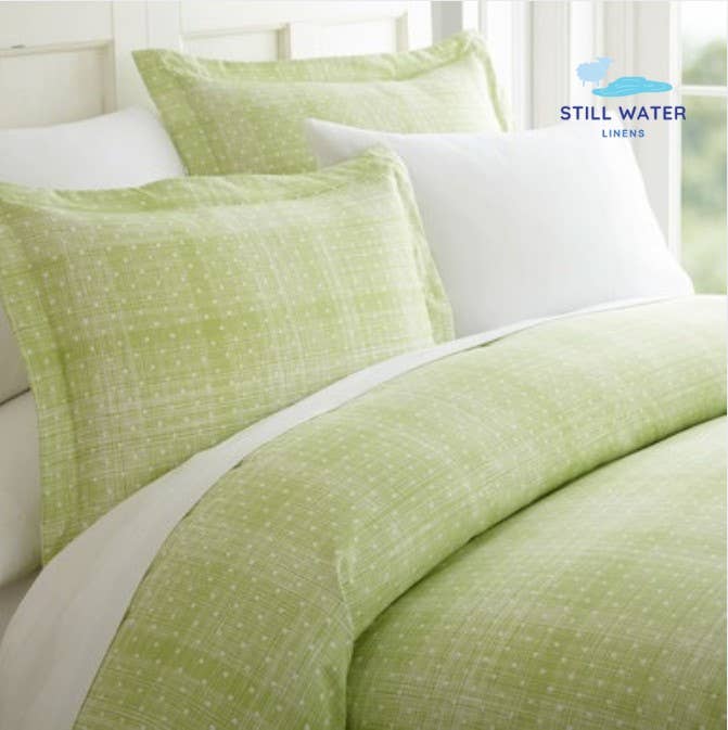 Still Water Linens - Wholesale Bedding Set - Polkadot Patterned 3-Piece Duvet Cover Set
2