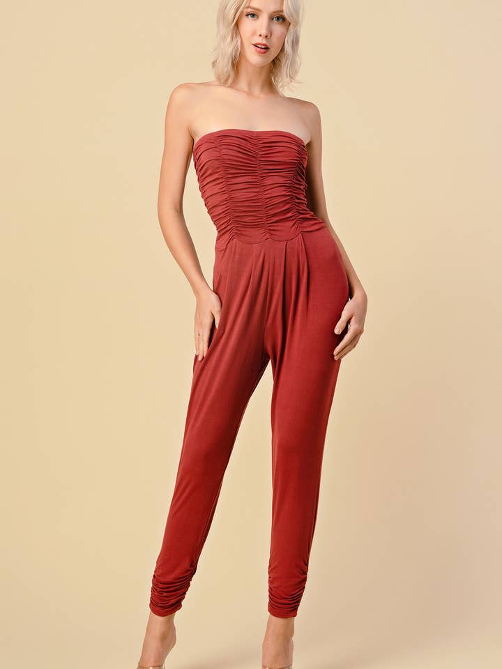 AR42371 - COMBISHORT AVEC DÉTAIL FRONCÉ TUBULAIRE pour la vente par Heart & Hips