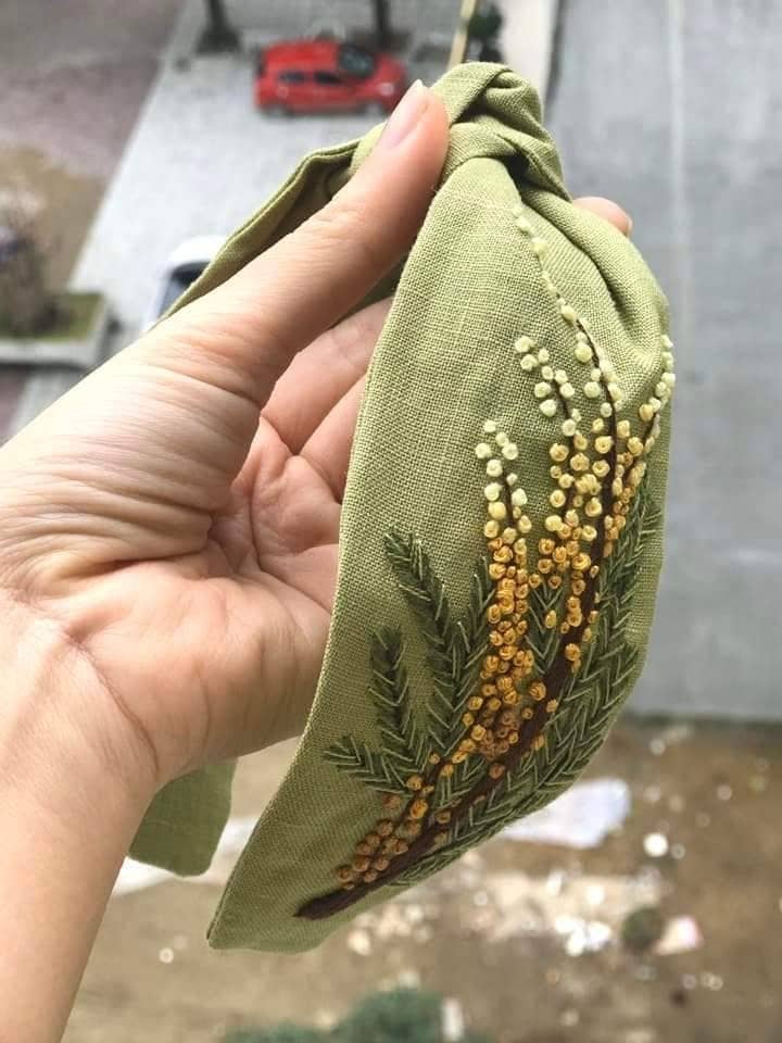 Quince Fables - Wholesale Fashion Headband - Women's - Floral Embroidered Linen Knot Turban, Collection Olivia ✅1