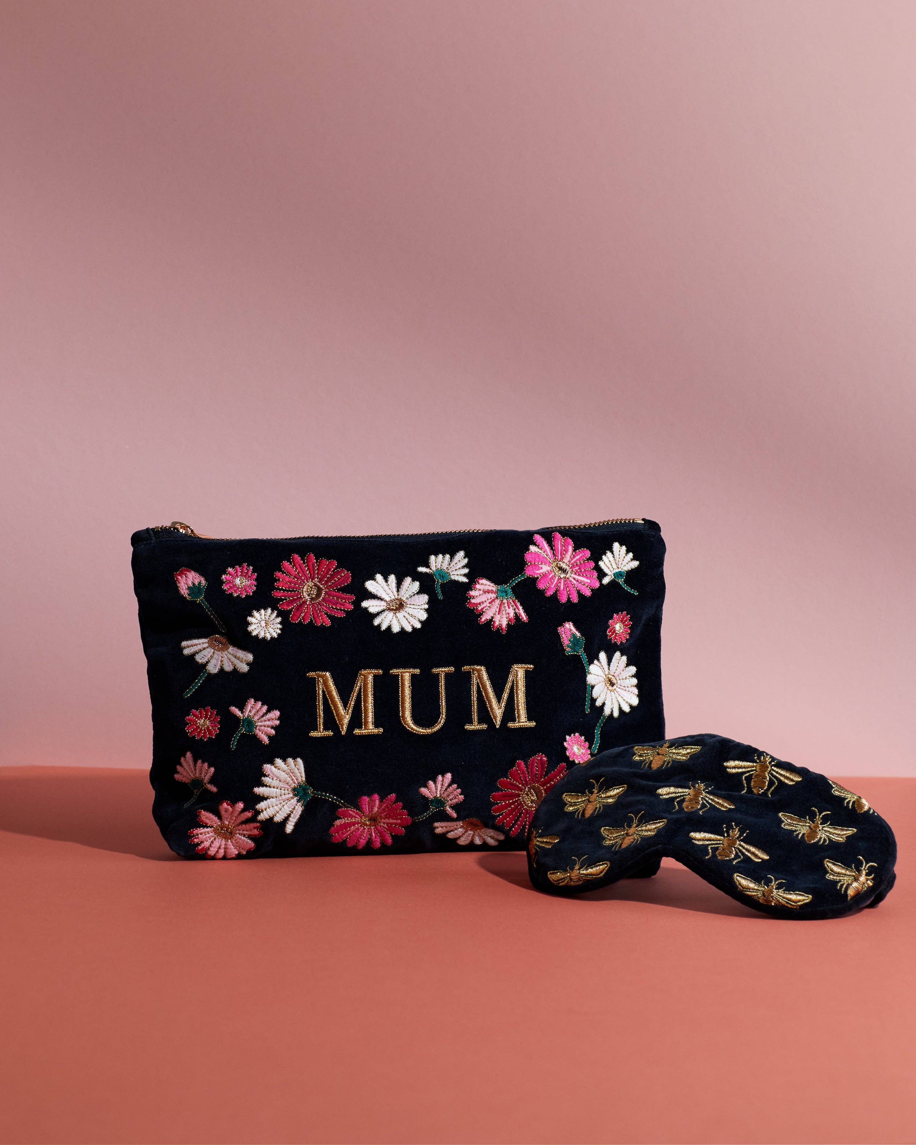 Charcoal Floral Mum Everyday Pouch for wholesale on Faire6