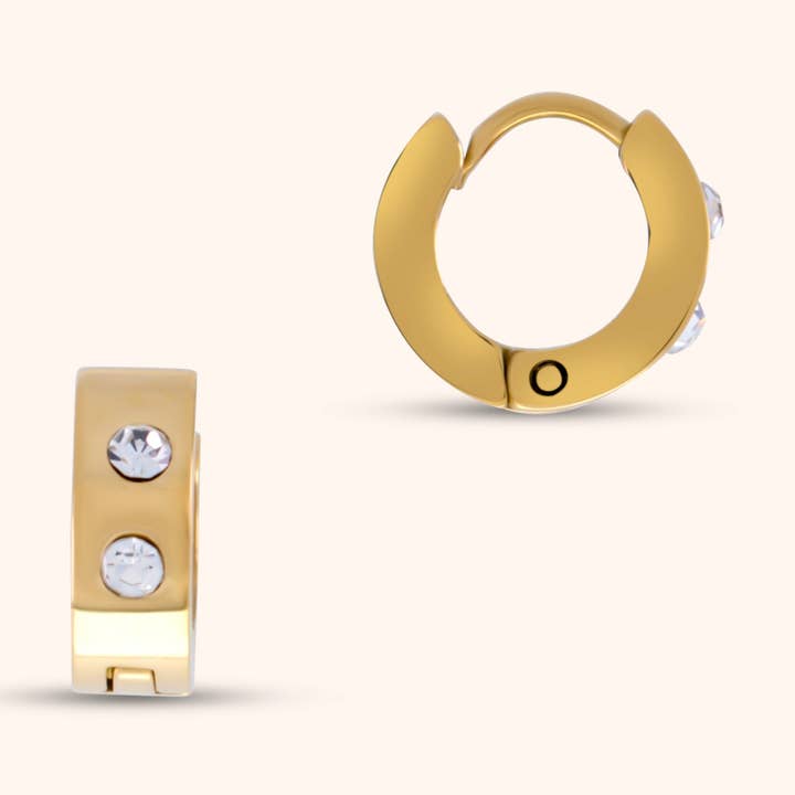 Aperture Huggies pour la vente par PRESSIE