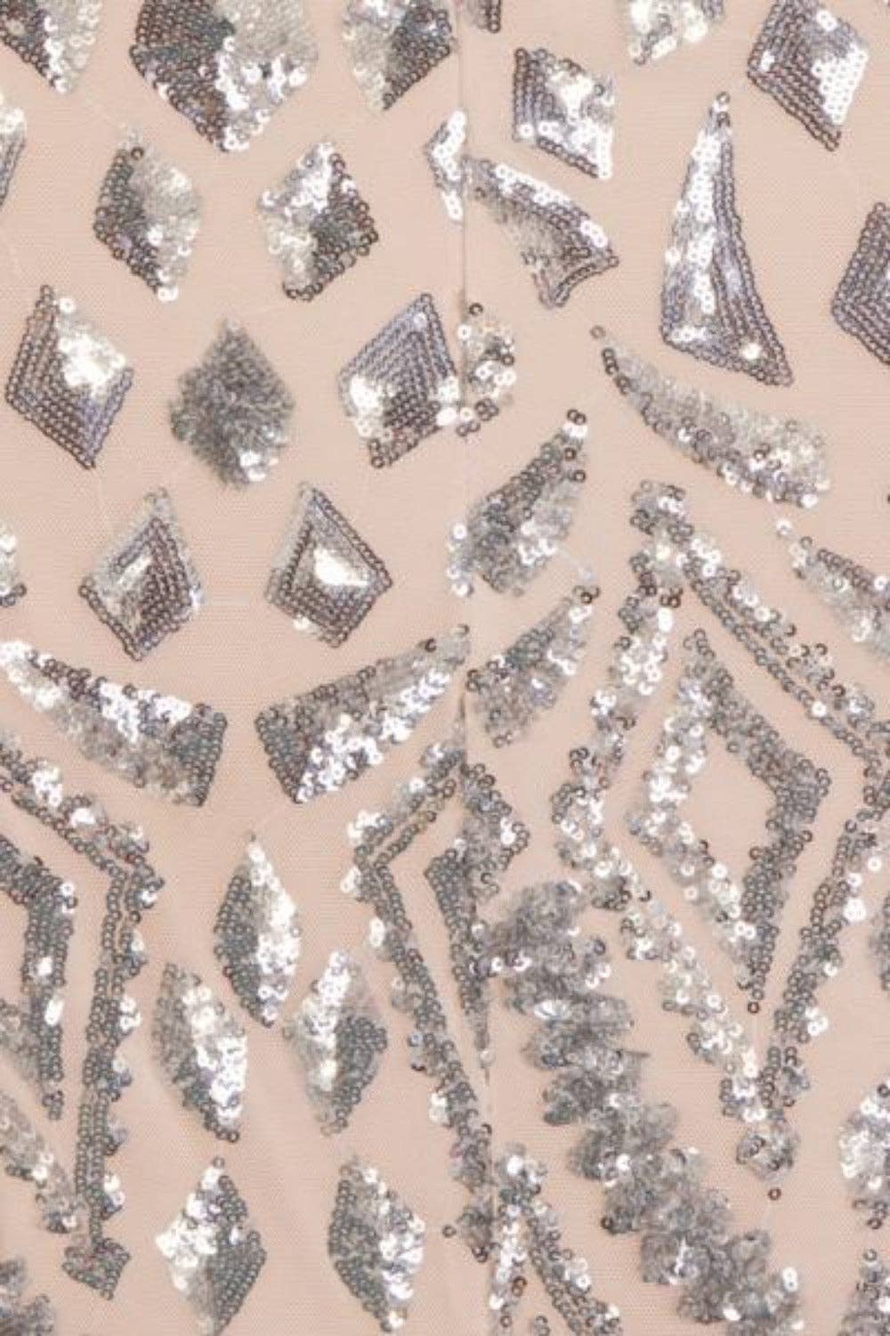 Nazz Collection Clothing Ltd – Großhandel Abendkleid – Damen – Spotlight Silver Luxe Pailletten Meerjungfrau Kleid mit Rückenausschnitt und Fischschwanz11