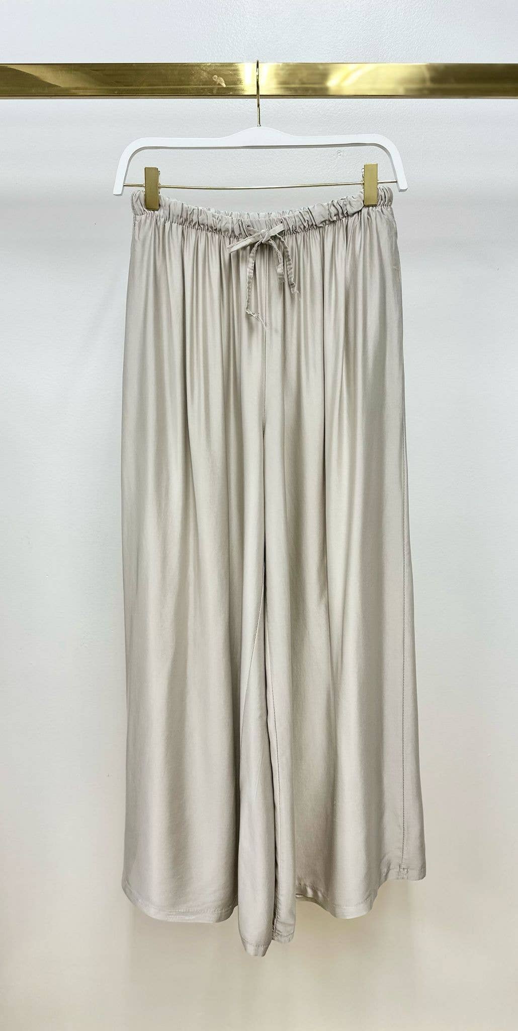 MILIO MILANO – wholesale Pants – Women's – SILKY WIDE LEG PANTS (11505)11