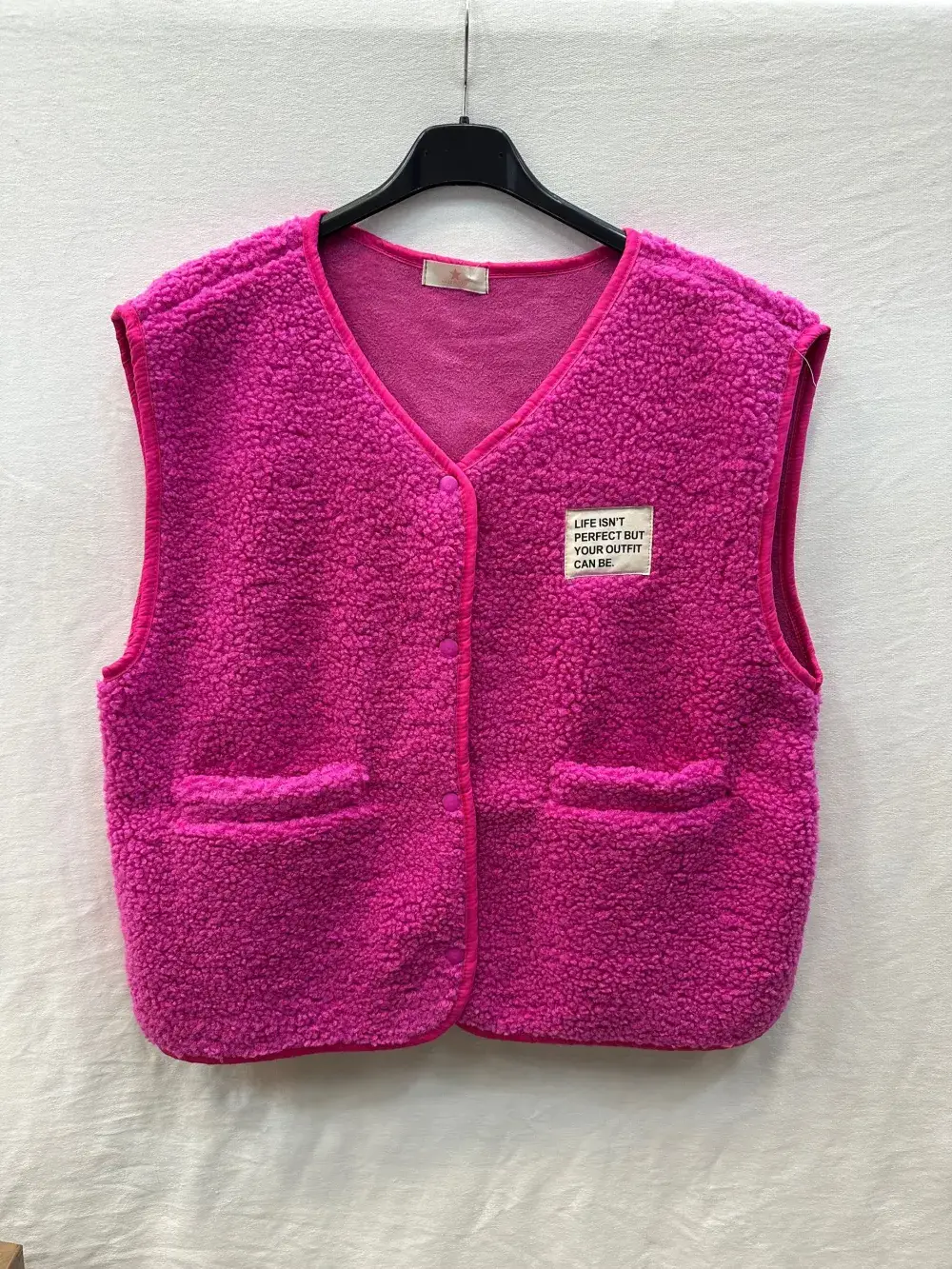 Mimi & Gogo - Wholesale Vest - Dames - Moumoute Vest Met Embleem @3418_GiEcussonMoumoute19