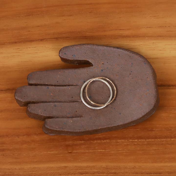 Plat à main pour la vente par Touchstone