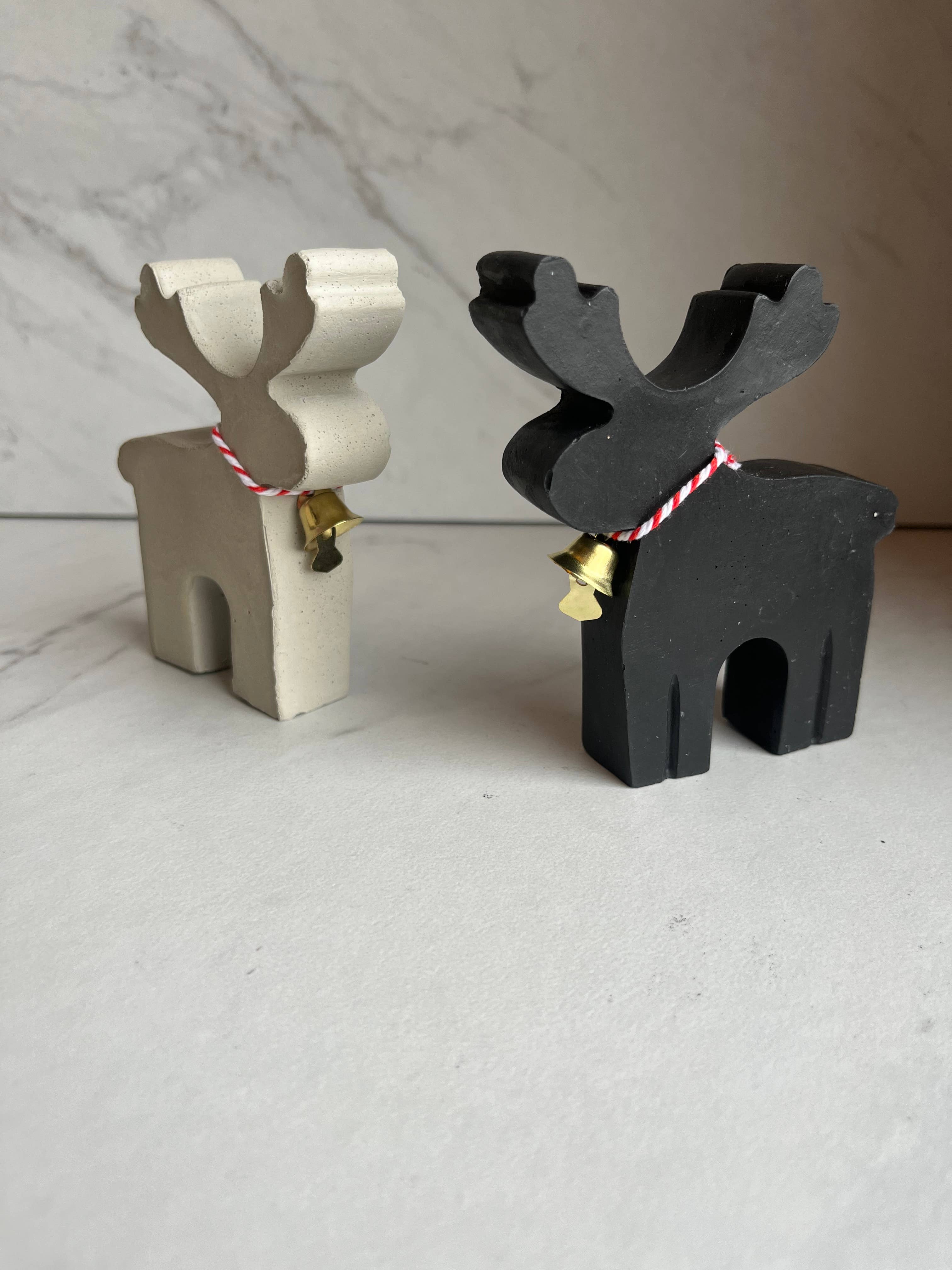 Nora - Wholesale Christmas Decoration - Concrete Christmas Reindeer3