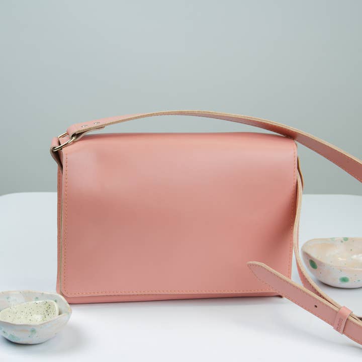 Elegant lille taske, blød læderpung crossbody, gave til Wo for engroshandel hos ShufliaCrafts