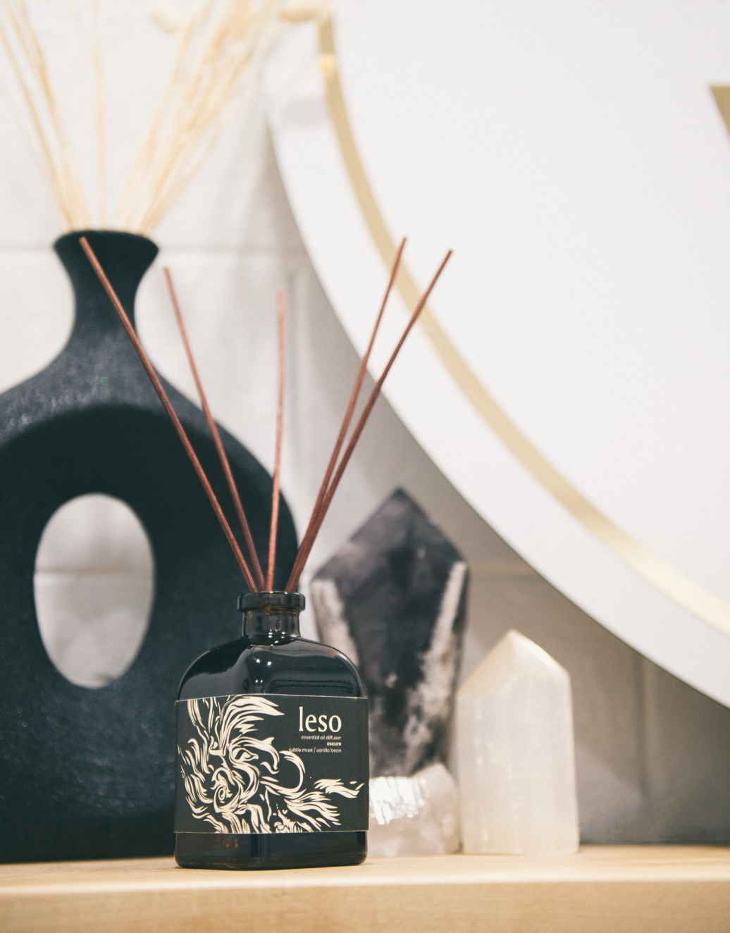leso - Wholesale Reed Diffuser - Essential Oil Diffuser - Oscuro2