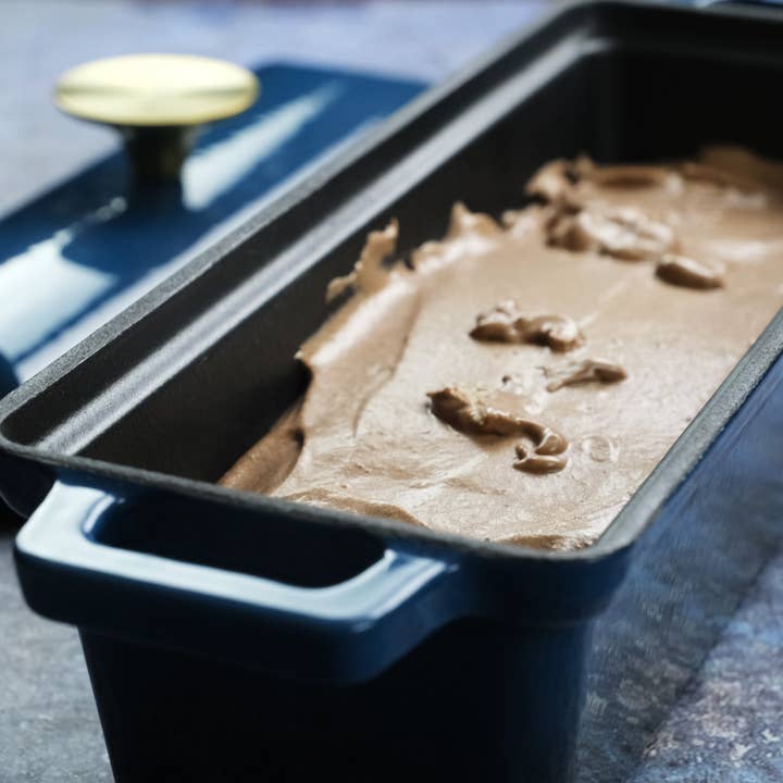 Crucible Cookware - Wholesale Bread Pan - Enameled Cast Iron Bread Pan with Lid - Dark Teal Blue 12