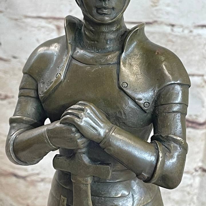 Bronzhaus - Wholesale Sculpture - Medieval European Knight Heavy Armor Bronze Statue Sculpture Figure 14" x 5"6