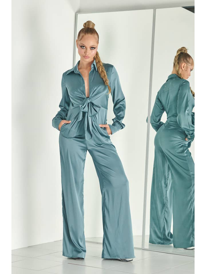 WFFS - Wholesale Jumpsuit - Women's - Long Sleeve Satin Jumpsuit