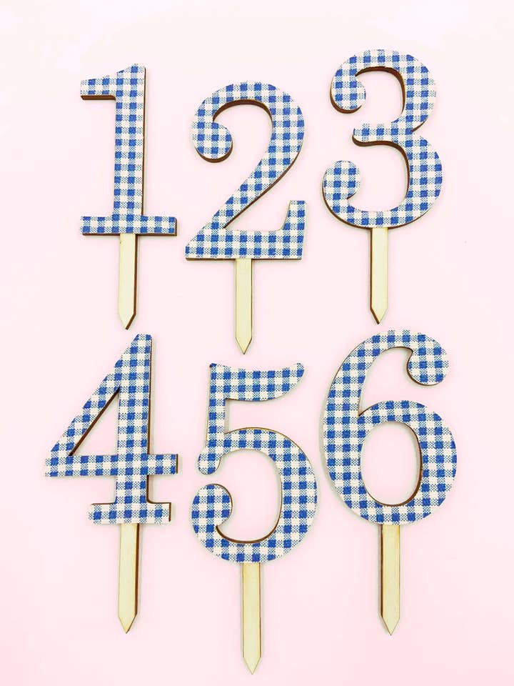 Gingham Numbers Cake Topper (Blå) for engroshandel hos Eleanor Moss Studio