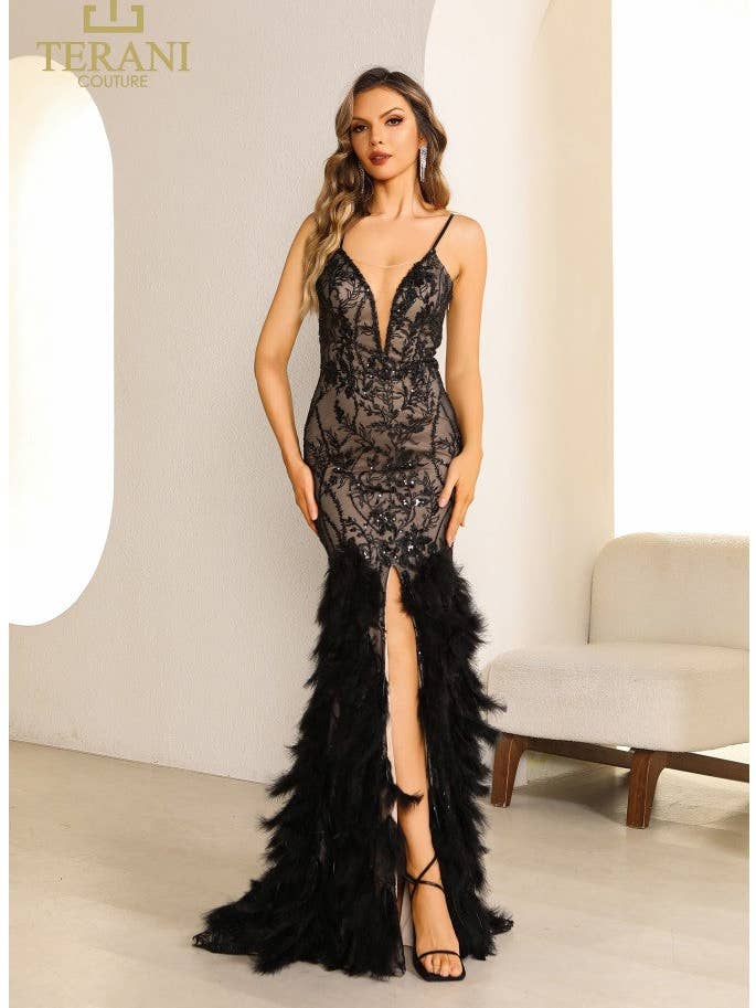 Terani Couture 251P4321 Vestido de Sirena Negro con Plumas, Escote en V Profundo y Espalda Cruzada para venta al por mayor de LA Merchandise