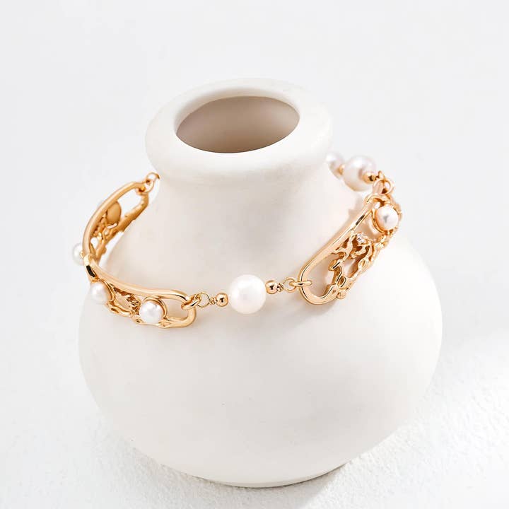 Vintage Natural Pearl Bracelet in Sterling Silver/Gold-plate for wholesale by La Solana Design