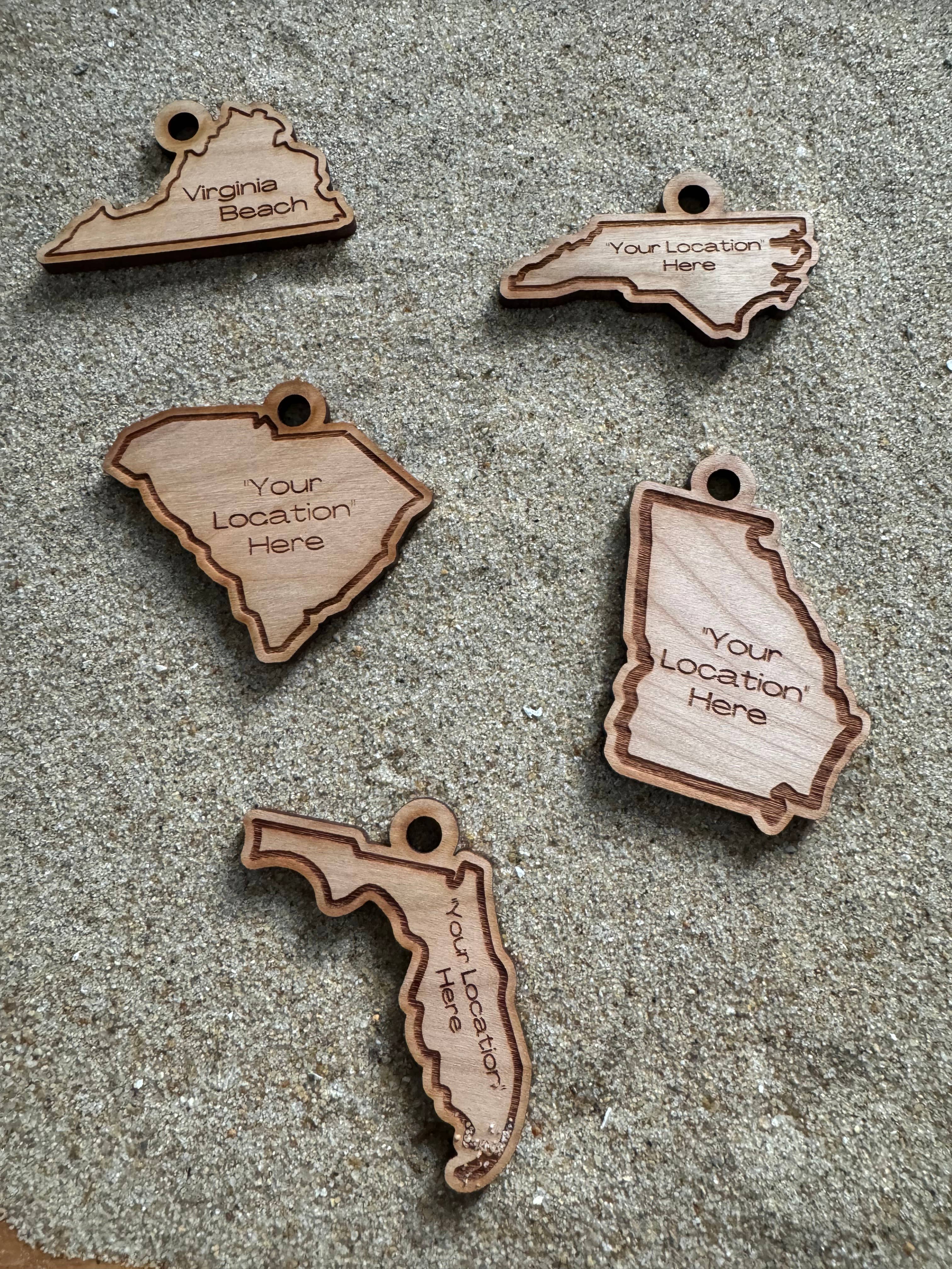 Salty Sea Company - Wholesale Ornament - Shell & Sand Filled Holiday Disc Ornament3