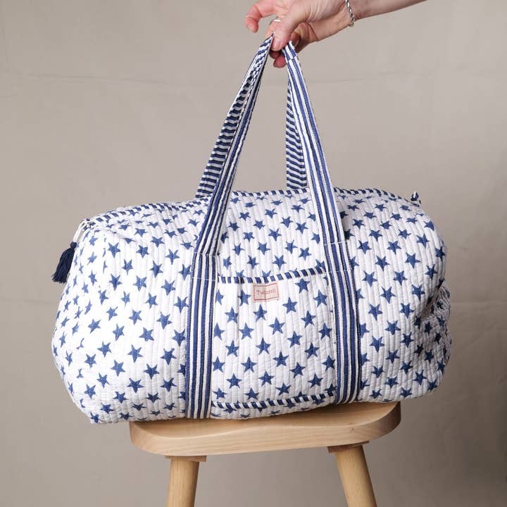 Borsa da Weekend con Stampa a Blocchi Indiana - Stella Blu per la vendita all'ingrosso da parte di Twizzell