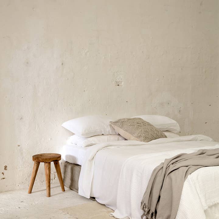 Saardé - Wholesale Bedding Blanket - Enes Bed Cover | White