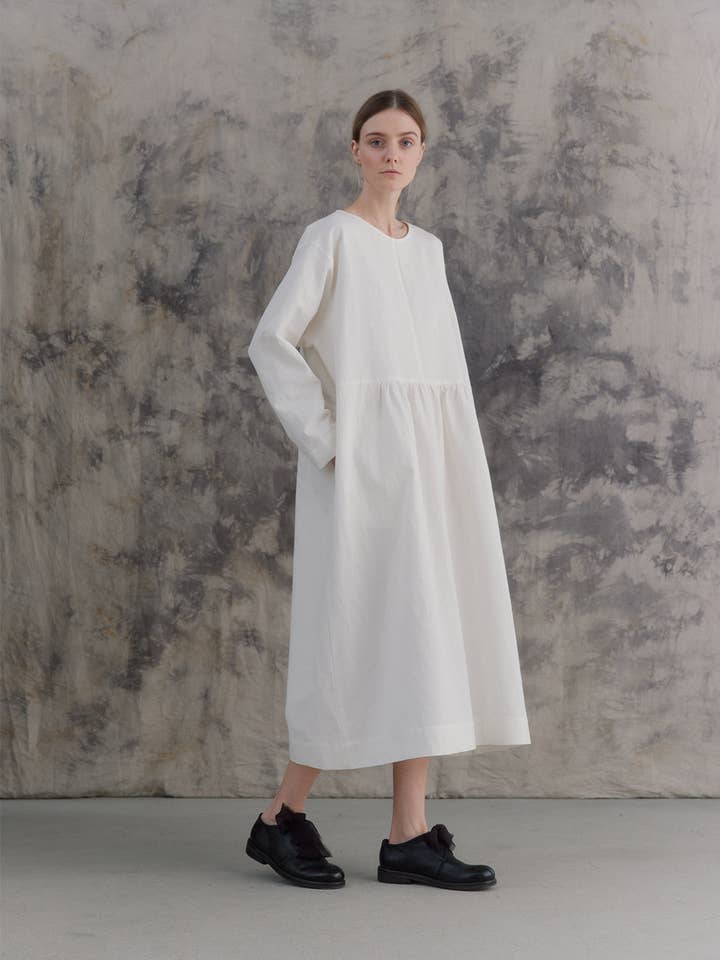 Vestido Blanco Leche Reunido para venta al por mayor de muku