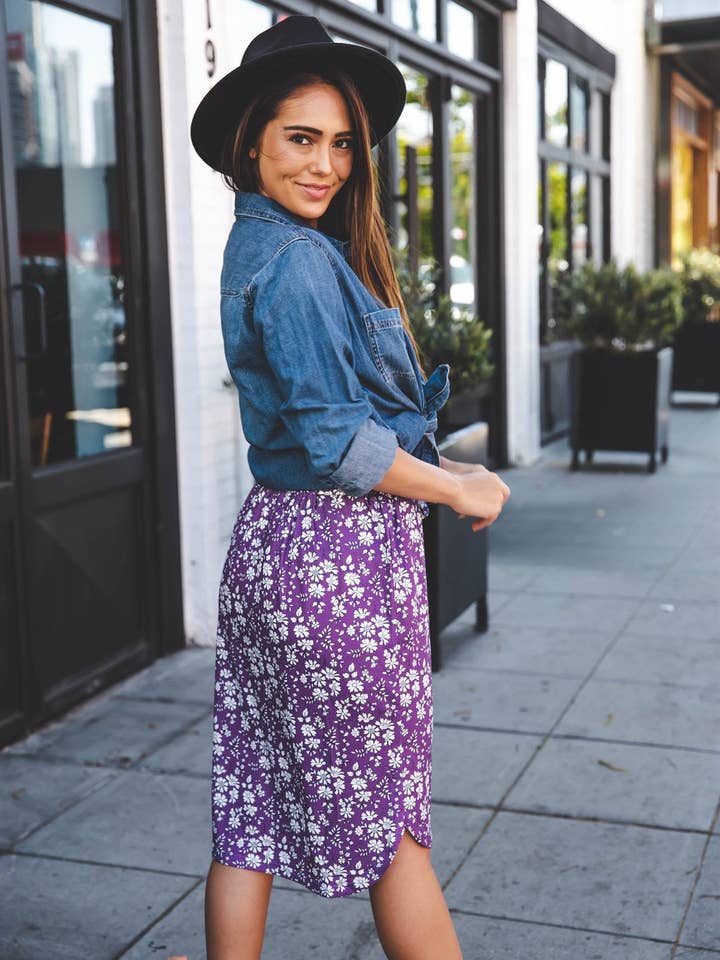 Tickled Teal – wholesale Kjol - Dam – Läcker blommig Fiona helgkjol3