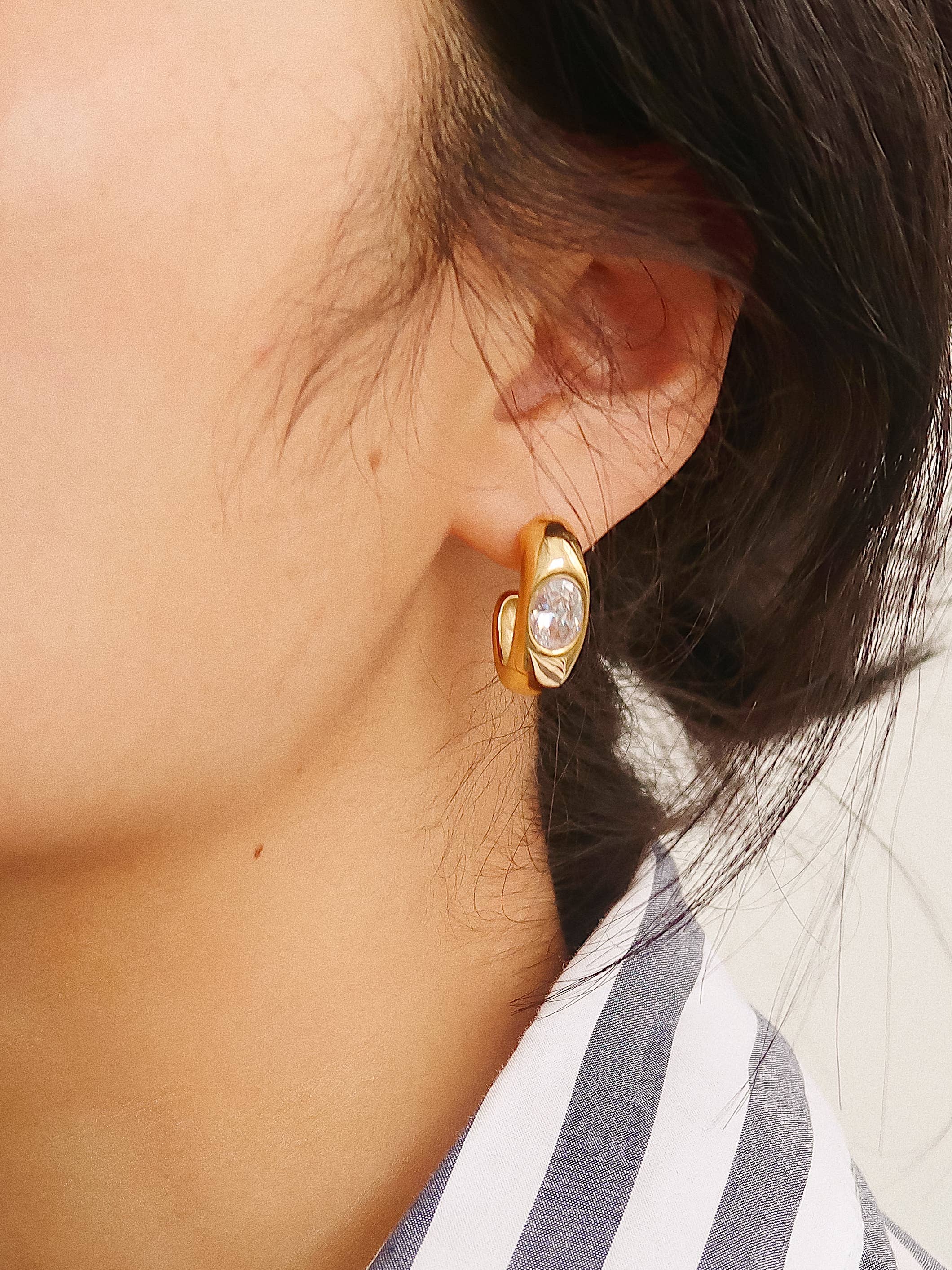 Yellow Aliénor 18K Gold Non-Tarnish CZ Classic C Hoop Earring for wholesale on Faire1