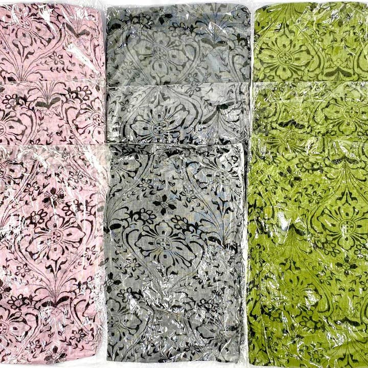 Salzmann Restwaren GmbH - Wholesale Scarf - Women's - Scarves and shawls4