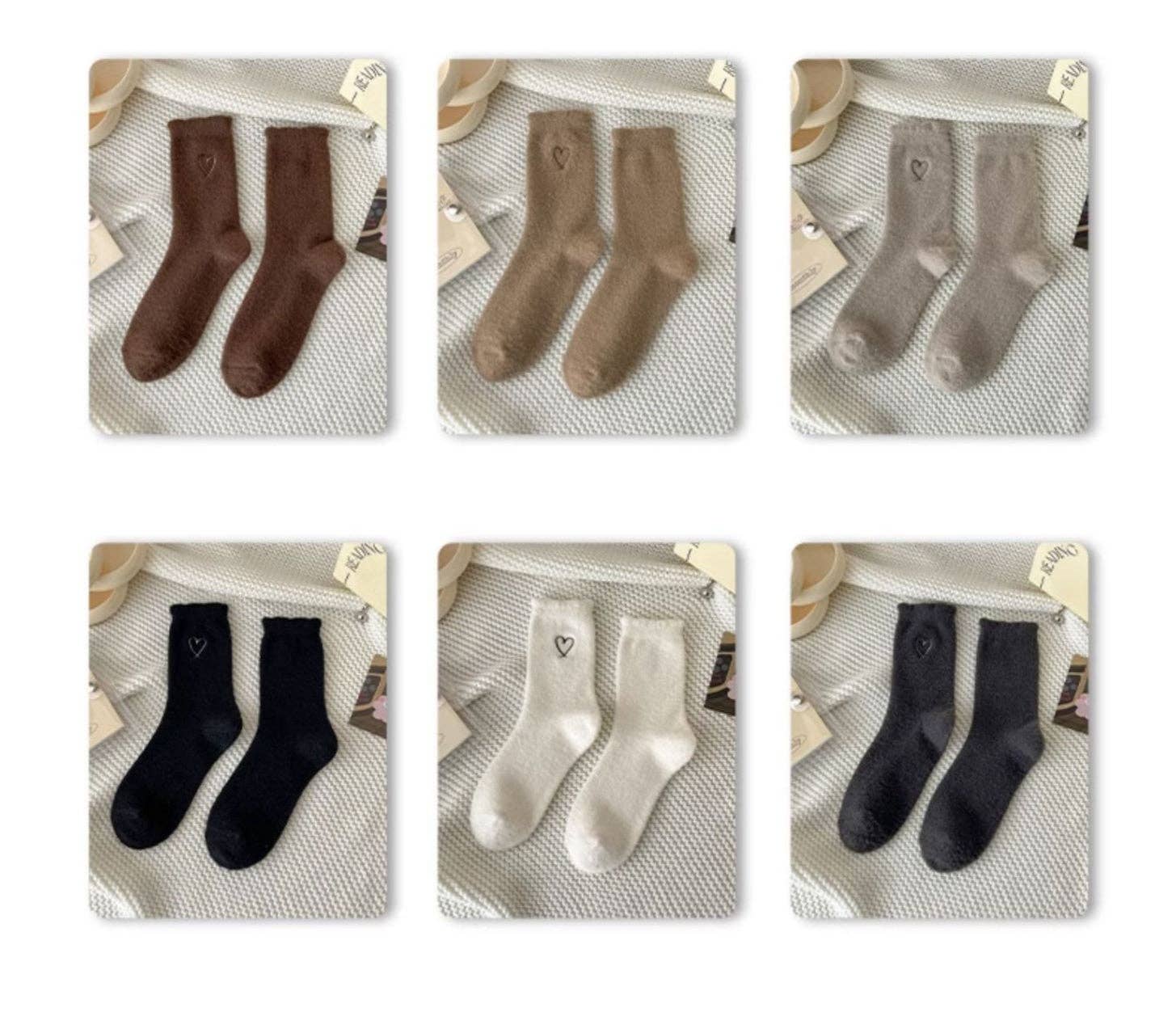 Gohobi （We cover U.S. import duties） - Wholesale Socks - Women's - Gohobi Warm Velvet Heart Socks23
