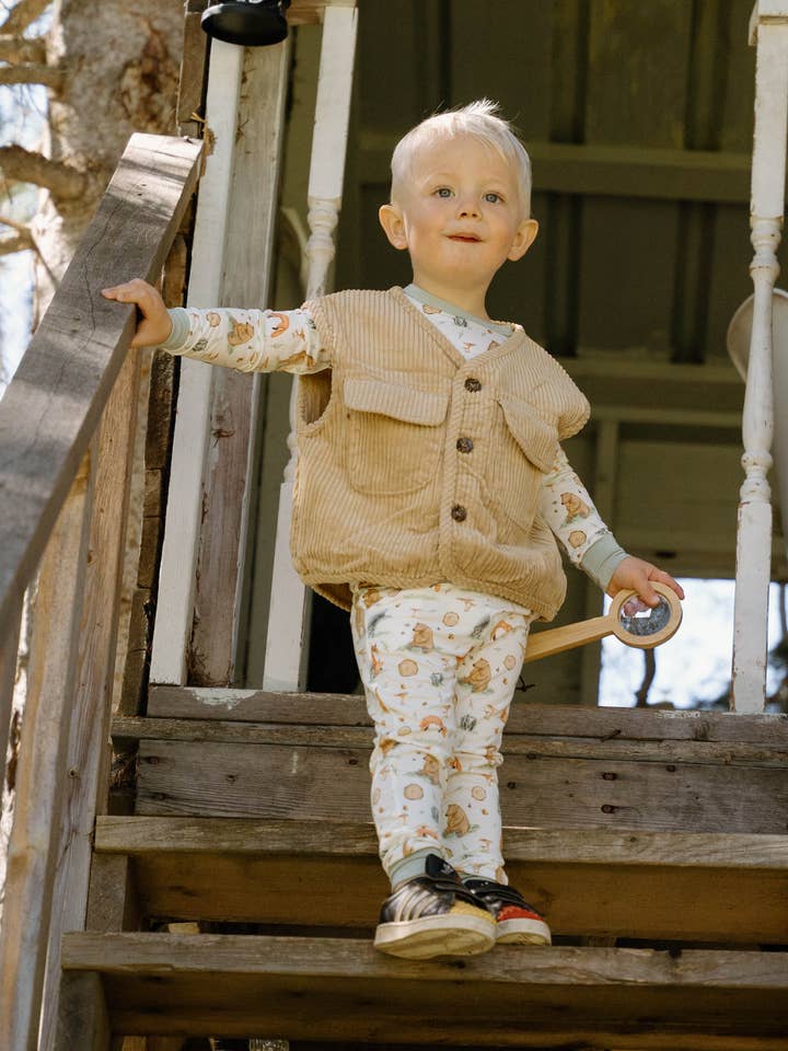 Gilet d'aventure pour la vente par Peaks & Valleys Baby