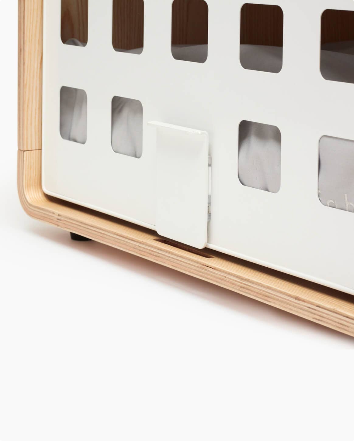 Fable Pets - Wholesale Pet Crate Pad - Dog - Wooden Dog Crate3